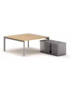 Table de réunion carrée...